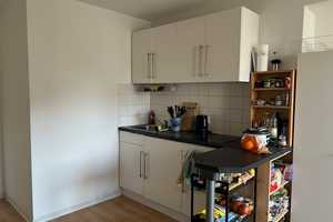 1-Zimmer Studentenwohnung in einer 2er Mädchen-WG  – Aachen – Vorschaubild 5