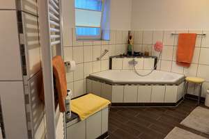 Genial und fair: Ein Haus, das sich selbst versorgt - und Ihre Energiekosten fast eliminiert – Die vollständige Adresse der Immobilie erhältst du vom Anbieter., 35447 Reiskirchen – Vorschaubild 144