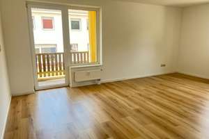 Lichtdurchflutete 2-Zimmerwohnung in SZ-Bad - Geräumig und Aufzug vorhanden!