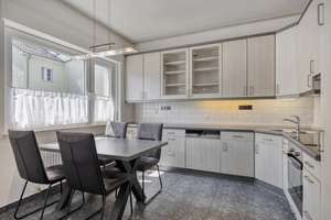 Ein Zuhause voller Möglichkeiten: 7 Zimmer & ein Garten zum Verlieben – Die vollständige Adresse der Immobilie erhältst du vom Anbieter., 53229 Holtorf, Bonn – Vorschaubild 6