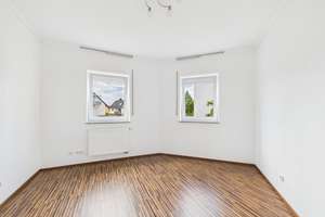 Exklusive 3 Zimmer ETW auf 90m² in Nürnberg mit Tiefgaragenstellplatz, EBK, Balkon uvm.! – Die vollständige Adresse der Immobilie erhältst du vom Anbieter., 90455 Kornburg, Worzeldorf, Nürnberg – Vorschaubild 5