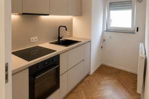 Modernisierte Wohnung mit hochwertigem Fischgrätparkett, Einbauküche und Balkon – Gasteiner Straße 24, 70372 Seelberg, Stuttgart – Vorschaubild 9