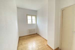 Helle 2,5-Z.-Wohnung mit Balkon u. Tageslichtbad für Selbstrenovierer – WBS-Berechtigung 100 bis 140 – Gartenfelder Str. 114B, 13599 Haselhorst, Berlin – Vorschaubild 5