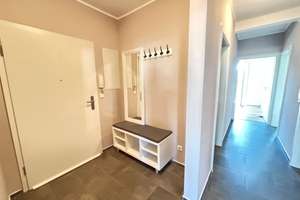 Bezugsfreie 3-Zimmer-Wohnung mit Pkw-Stellplatz und 2 Balkonen in Berlin – Die vollständige Adresse der Immobilie erhältst du vom Anbieter., 12527 Grünau, Berlin – Vorschaubild 7