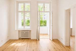 Stadtleben trifft Gartenidylle – stilvolle 4-Zimmer-Wohnung in Bestlage Steglitz