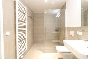 Hochwertige 2-Zimmer-Wohnung mit moderner Markenküche und großzügiger Terrasse – Rottendorfer Straße 65, 97074 Frauenland, Würzburg – Vorschaubild 5