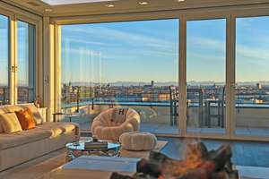 Einmalige CHANCE: Munich's Penthouse No.1 - Wohnen mit Münchens bekanntestem Panorama – Die vollständige Adresse der Immobilie erhältst du vom Anbieter., 80797 Schwere-Reiter-Straße, München – Vorschaubild 2