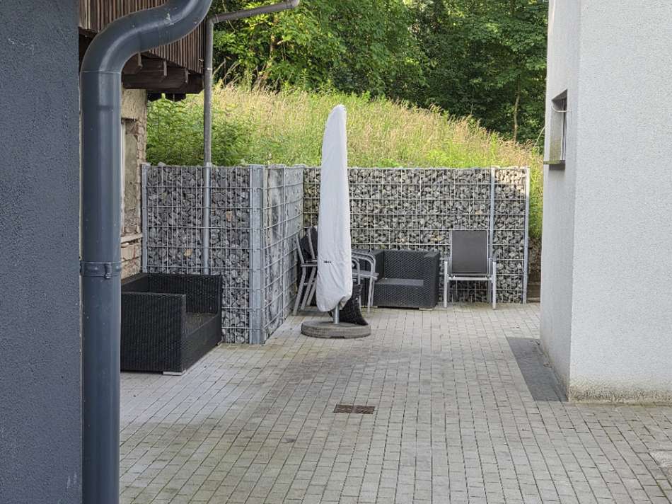 Blick hinters Haus