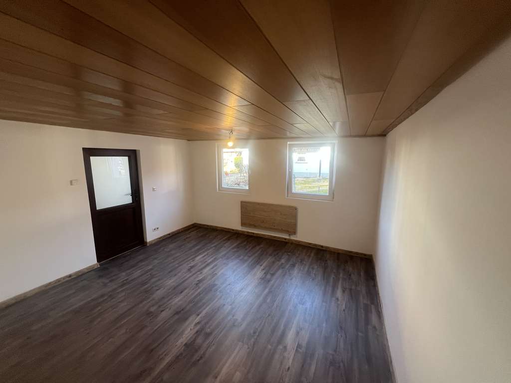 Immobilie in Schwanstetten - Renoviertes Haus in zentraler Lage mit schönem Garten - Bild 3