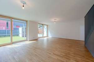 ***Großzügiges Reihenhaus mit Terrasse und Garten  im Zentrum von Stuttgart-Sillenbuch*** – Die vollständige Adresse der Immobilie erhältst du vom Anbieter., 70619 Sillenbuch (Ortsteil), Stuttgart – Vorschaubild 9