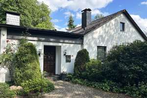 Verstecktes Juwel im Grünen – Repräsentatives Einfamilienhaus mit traumhaftem Waldgrundstück – Die vollständige Adresse der Immobilie erhältst du vom Anbieter., 33699 Stieghorst, Bielefeld – Vorschaubild 6