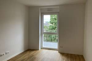 Erstbezug nach Modernisierung: großzügige Vier-Zimmer-Wohnung mit 3 Balkonen – Hildebrandstraße 30, 76227 Durlach, Karlsruhe – Vorschaubild 4