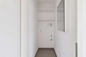 Entrée Weißensee –  Bezugsfreie Neubauwohnung mit Südwestbalkon, zwei Bädern & Aufzug – Lehderstraße 30, 13086 Weißensee, Berlin – Vorschaubild 19