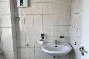 Frisch renovierte 2-Zimmer-Wohnung mit Balkon in Duisburg – Fiskusstraße 106, 47167 Neumühl, Duisburg – Vorschaubild 7