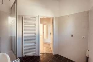 Sonnige Aussichten - Hannover-Stöcken
Eigentumswohnung mit zwei Dachterrassen & PKW-Stellplatz – 30419 Stöcken, Hannover – Vorschaubild 8