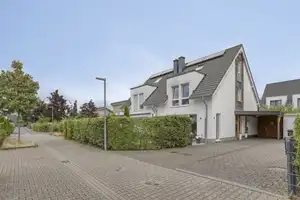 Qualität trifft Lage: Junge Doppelhaushälfte mit Top-Ausstattung in familienfreundlicher Lage – Mettmann (Kreis) – Vorschaubild 4