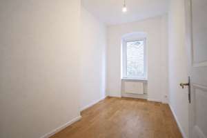 Sanierte Altbauwohnung | Charlottenburg | sofort bezugsfrei – Die vollständige Adresse der Immobilie erhältst du vom Anbieter., 10627 Charlottenburg, Berlin – Vorschaubild 3