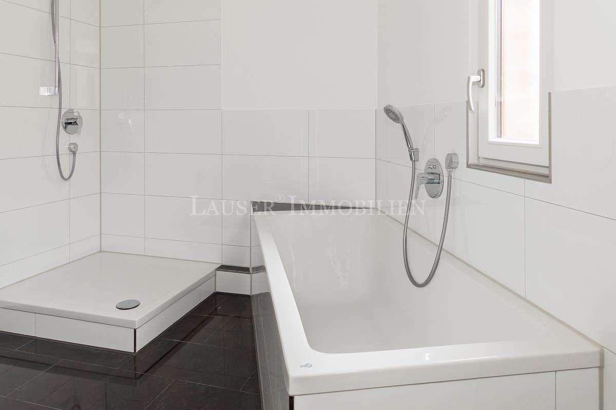 Kernsanierte und großzügige City-Maisonette mit Balkon zum Wohlfühlen - Foto 5