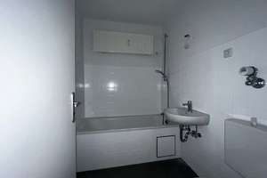  Familienfreundliche 3 ZKB mit Loggia in Augsburg/Hochzoll Süd zu vermieten – Münchner Straße 12, 86163 Hochzoll-Süd, Augsburg – Vorschaubild 5