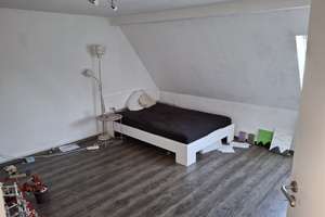 Freie 4-Zi Maisonettewohnung mit Balkon und Garage in der Bramfelder Chaussee zu vermieten! – Die vollständige Adresse der Immobilie erhältst du vom Anbieter., 22177 Bramfeld, Hamburg – Vorschaubild 8