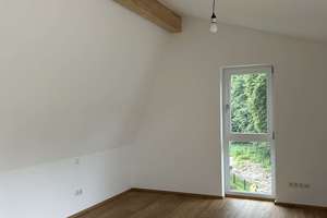 Nachhaltig wohnen & wohlfühlen – 6-Zimmer-Familienhaus mit Garten in Traunstein – Die vollständige Adresse der Immobilie erhältst du vom Anbieter., 83278 Traunstein – Vorschaubild 13