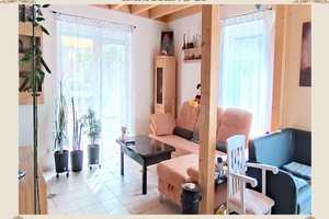 EINFAMILIENHAUS MIT GROSSER PHOTOVOLTAIK ANLAGE UND GARAGE IN TOP WALDRANDLAGE! – Fürth (Kreis) – Vorschaubild 1