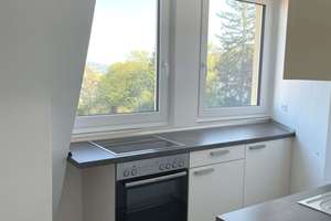 Aussicht über Stuttgart | Sanierte Dachgeschoss-Altbau-Wohnung – Libanonstraße 28, 70184 Gänsheide, Stuttgart – Vorschaubild 5