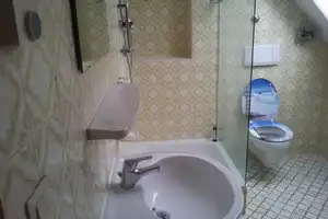 Helle 2-Raum-DG-Wohnung in Stuttgart-Feuerbach – Neippergstraße 2, 70469 Stuttgart – Vorschaubild 6
