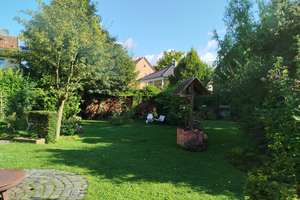 TRAUMHAFT*2 Schlafzimmer*SUPER SCHÖNES DG*GARTEN*mit Anmeldung*INTERNATIONALS WELCOME – Gernsstraße 13, 30659 Bothfeld, Hannover – Vorschaubild 14