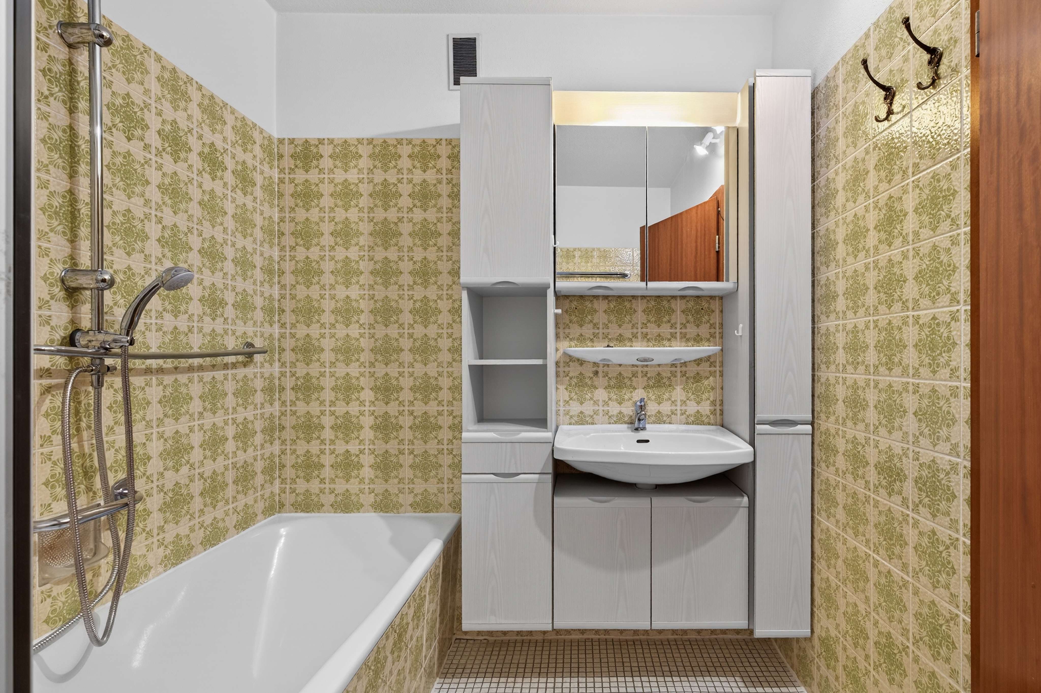 Immobilie in Waldbronn - Helle, geräumige 2-Zimmer-ETW mit Südwestbalkon in Waldbronn-Etzenrot - Bild 8