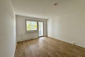 Geräumige 4-Raumwohnung im grünen Stadtteil Helbersdorf – Paul-Bertz-Straße 191, 9120 Helbersdorf, Chemnitz – Vorschaubild 2