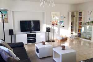 Großzügige 5-Zimmer-Erdgeschosswohnung mit Einbauküche in Ratingen Lintorf