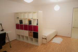 Möblierte Wohnung in Bogenhausen (HVB Tower (HypoVereinsbank) und Flughafen in der Nähe) – Cosimastraße ., 81927 Oberföhring, München – Vorschaubild 2