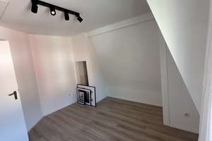 Saniertes 4-Zimmer-Haus mit Einbauküche in Siegburg – Die vollständige Adresse der Immobilie erhältst du vom Anbieter., 53721 Siegburg – Vorschaubild 8
