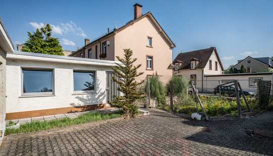 Bild von NEU *Paul & Partner* HAUS, GARTEN UND NACHBARGRUNDSTÜCK ! !