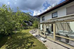 Teilerneuerte Süd-West-Haushälfte mit Doppelgarage in stiller Randlage – Die vollständige Adresse der Immobilie erhältst du vom Anbieter., 83259 Schleching – Vorschaubild 3