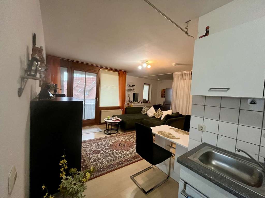 Immobilie in Göppingen - Attraktive 1-Zimmer-Wohnung als Kapitalanlage in Holzheim | Balkon & TG, nachhaltig vermietet - Bild 0