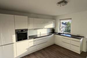 Wohnen mit viel Raum und Privatsphäre - 3,5 Zimmer, 2 Balkone & Garage in Krefeld-Hüls – Die vollständige Adresse der Immobilie erhältst du vom Anbieter., 47839 Hüls, Krefeld – Vorschaubild 8