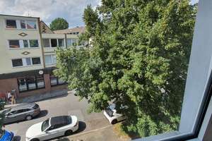 Helle, ruhig gelegene 2 Zi-Whg. KEIN Balkon, mit Wohnküche, 3 min. zur U75 – Ellerkirchstraße 24, 40229 Eller, Düsseldorf – Vorschaubild 2