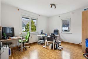 Tradition trifft Wohnkomfort – Ihr neues Zuhause in Siegen-Oberschelden – Die vollständige Adresse der Immobilie erhältst du vom Anbieter., 57080 Oberschelden, Siegen – Vorschaubild 10