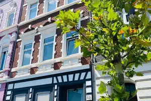 Modernisiertes MFH in zentraler Lage mit Top-Rendite – Oppumer Straße 48, 47799 Krefeld – Vorschaubild 1