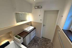 Hochwertige Split-Level-Wohnung mit Hauscharakter in Junkersdorfer Bestlage – 50858 Junkersdorf, Köln – Vorschaubild 22