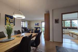 Helle 2-Zimmer-Wohnung mit großem Balkon