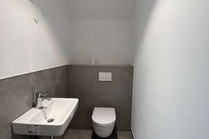 Moderne 4-Zimmer-Wohnung mit EBK, großem Garten und Terrasse  in Wuppertal – Roseggerstraße 17, 42289 Heckinghausen, Wuppertal – Vorschaubild 21