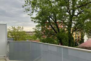 Stadtoase mit Weitblick: Geräumige 3-Zimmer-Wohnung mit Balkon im pulsierenden Herzen von Augsburg! – Raunerstraße 19, 86153 Am Schäfflerbach, Augsburg – Vorschaubild 6