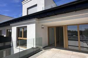 NEUBAU - Helle 4-Zimmer-Wohnung mit EBK und großer Sonnen-Terrasse