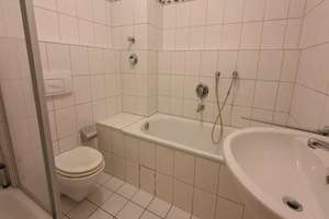 Modernes Wohnen in Bonn-Rüngsdorf: Helle 3-Zimmer-Erdgeschosswohnung mit Gartenterrasse – Im Meisengarten 6, 53179 Rüngsdorf, Bonn – Vorschaubild 12