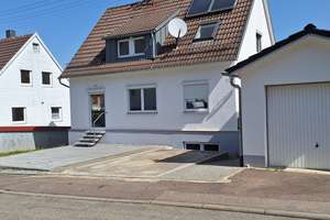 Renoviertes, freistehendes Einfamilienhaus mit Garage in Aalen-Wasseralfingen – Die vollständige Adresse der Immobilie erhältst du vom Anbieter., 73433 Wasseralfingen, Aalen – Vorschaubild 1