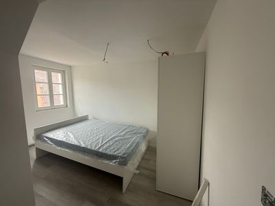 Fast fertig! Möbliert mit Küche und mittendrin