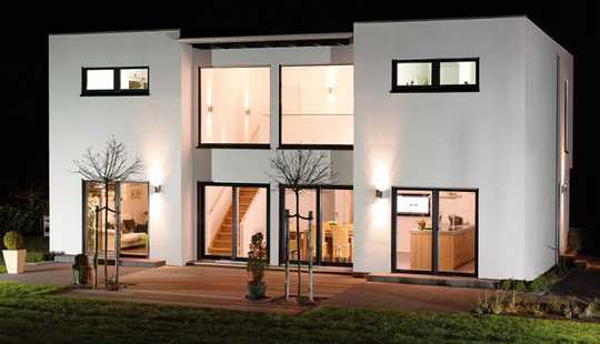 Bild von KFN-Haus im Bauhausstil mit Grundstück